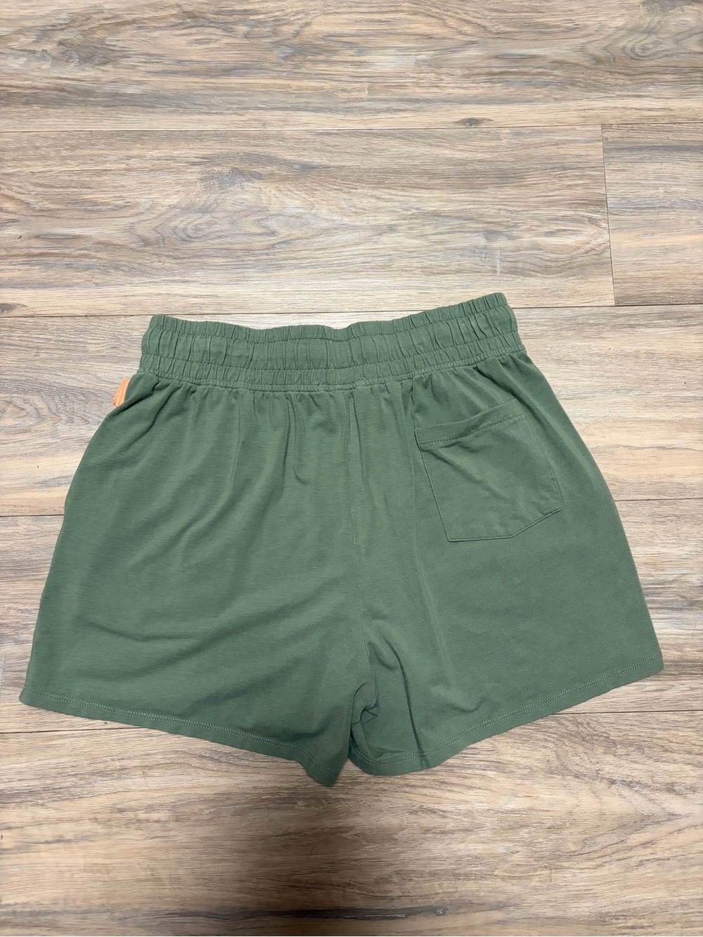 Magnolia Olive Green Lounge Set T Shirt & Shorts Pocket Tee XS - Picture 7 of 8